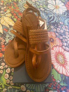 Universal Thread Woven T-Strap Sandals - Brown